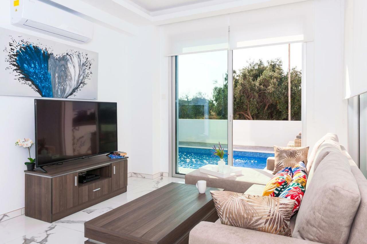 Villa Carmen Protaras Extérieur photo
