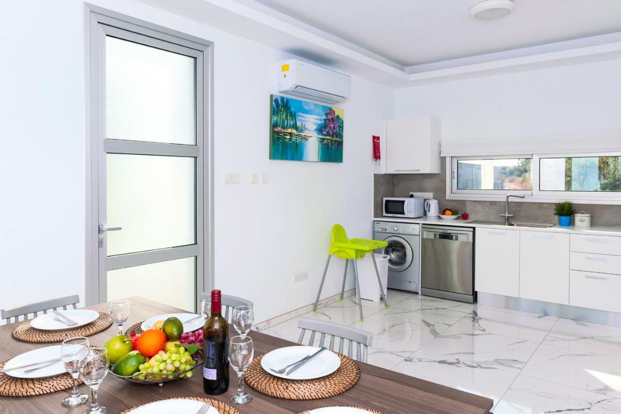 Villa Carmen Protaras Extérieur photo