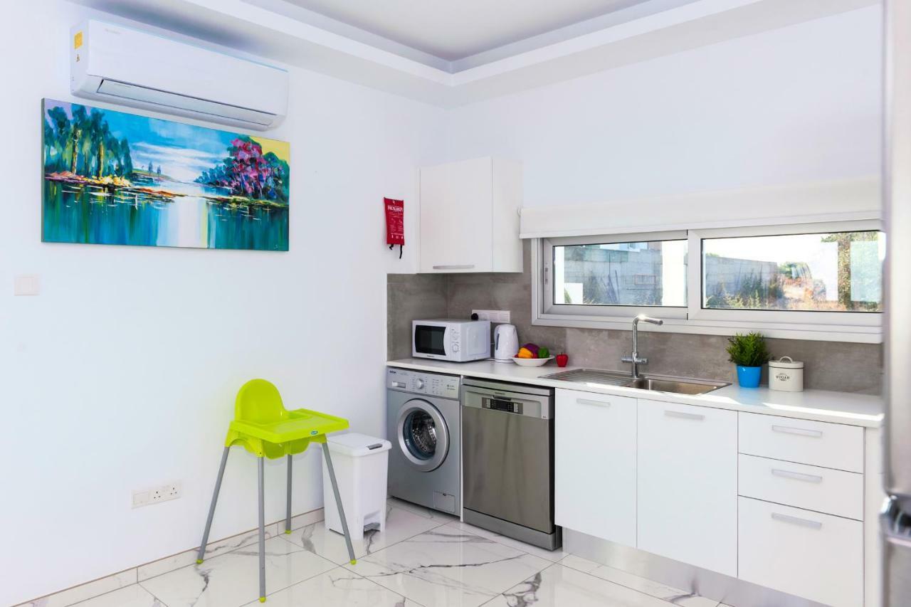 Villa Carmen Protaras Extérieur photo