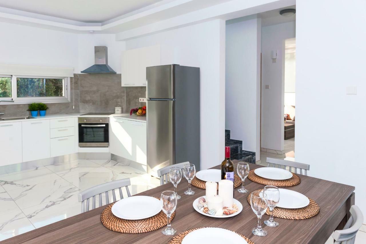 Villa Carmen Protaras Extérieur photo
